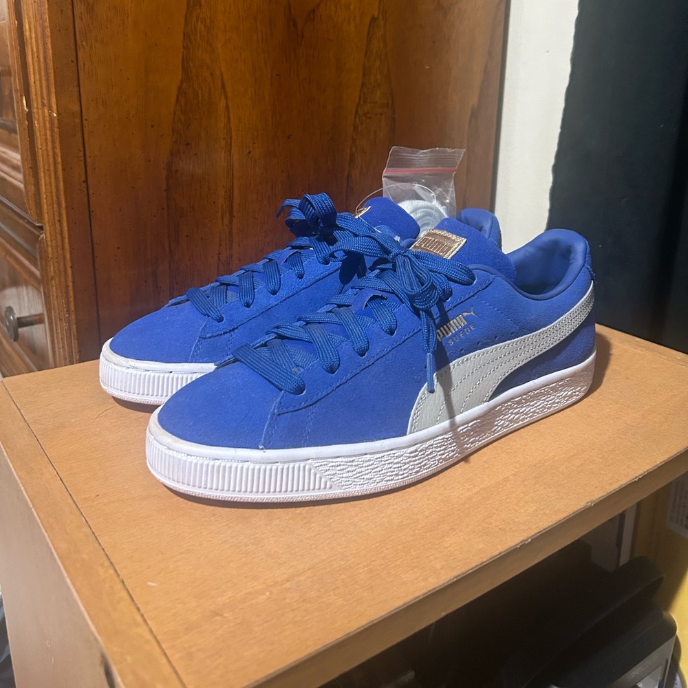Puma Suede Blue and White